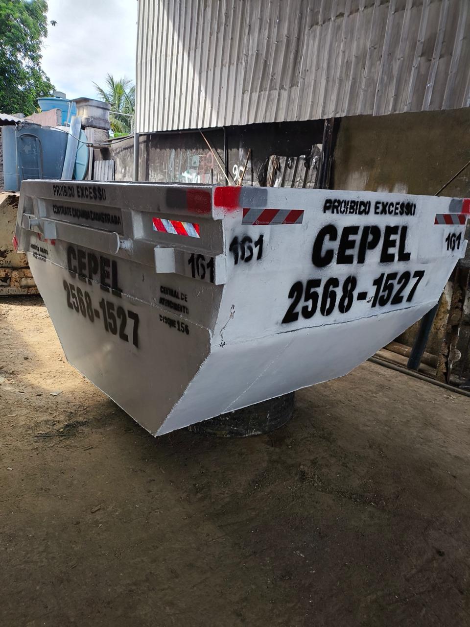 Caçamba estacionária CEPEL